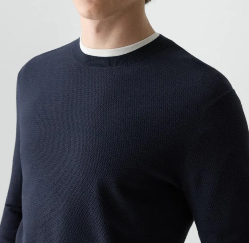 Theory Riland Crewneck Sweater in Light Bilen